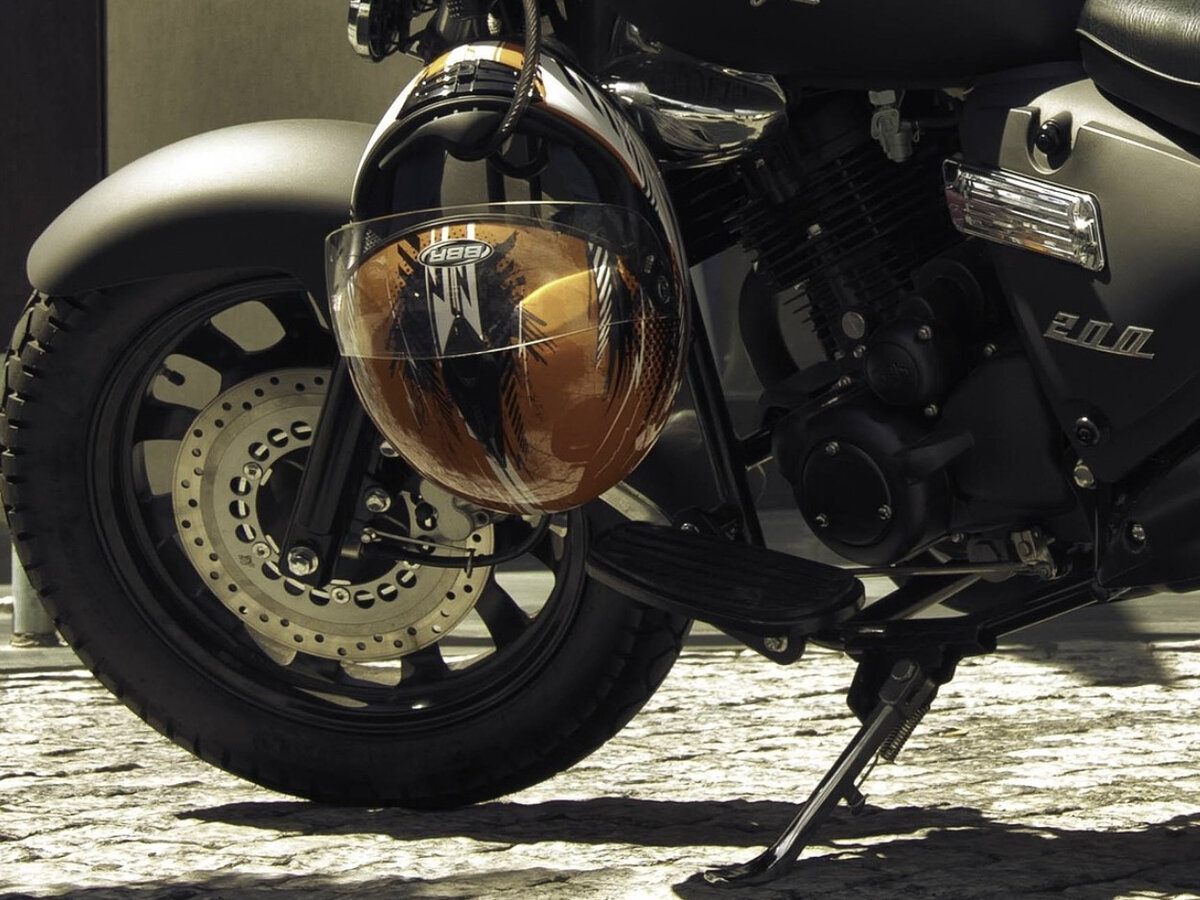 When and How to Change Your Motorcycle Tire ?